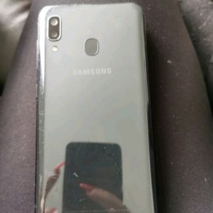 Samsung Galaxy A20